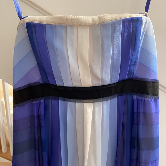 Prom Bcbgmaxazria dress - Picture 2 of 4